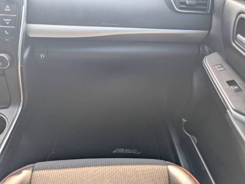 2016 Toyota Camry SE