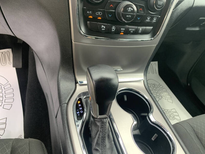 2019 Jeep Grand Cherokee Laredo