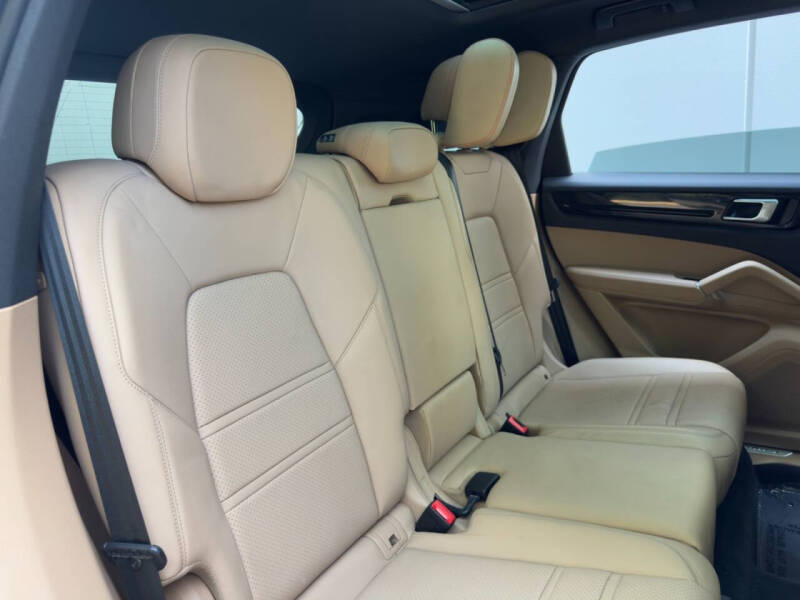 2022 Porsche Cayenne