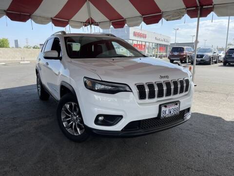 2019 Jeep Cherokee for sale at Nissan of Bakersfield in Bakersfield CA