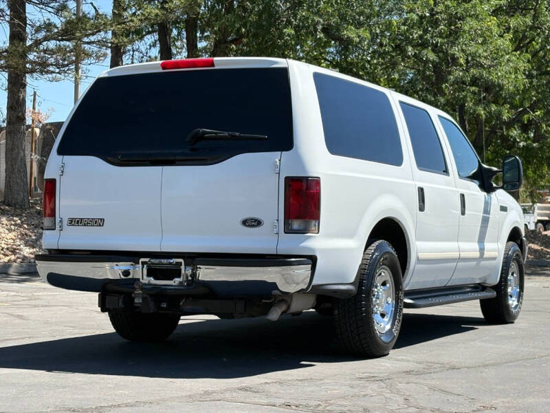 2004 Ford Excursion XLS