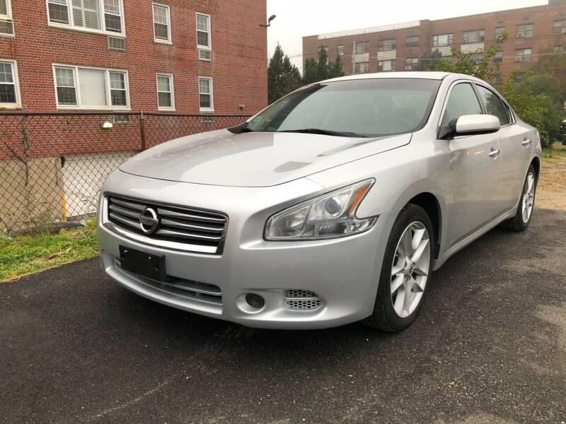 2014 Nissan Maxima for sale at OFIER AUTO SALES in Freeport NY