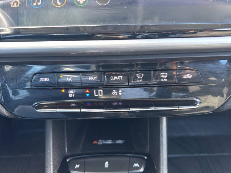 2022 Chevrolet Bolt EUV LT