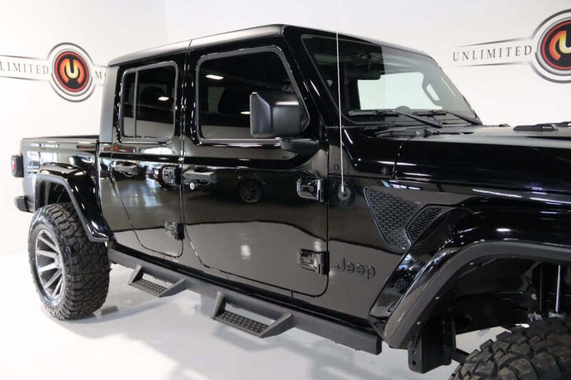 2023 Jeep Gladiator Sport S