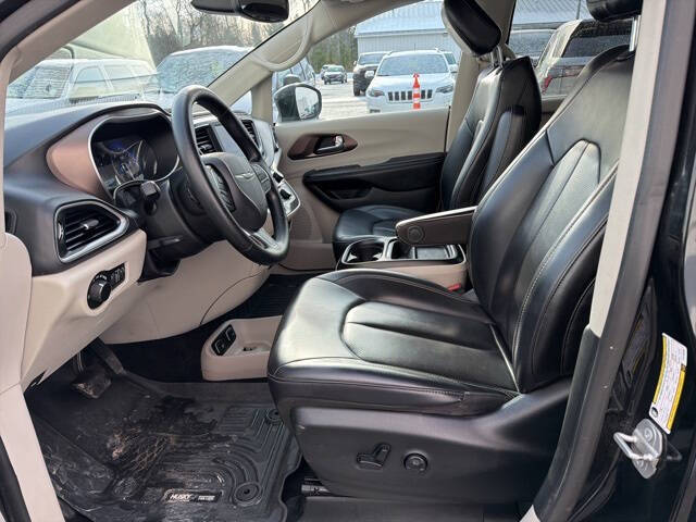 2020 Chrysler Voyager LXi