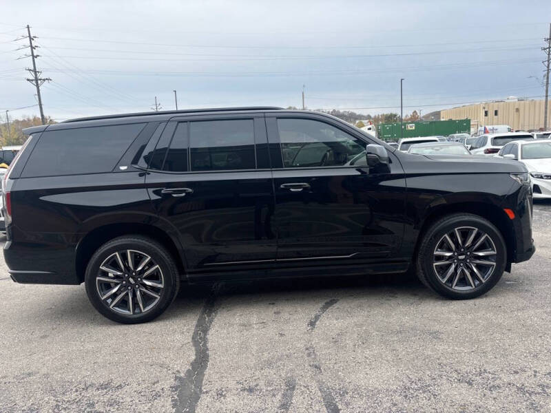 2023 Cadillac Escalade Sport