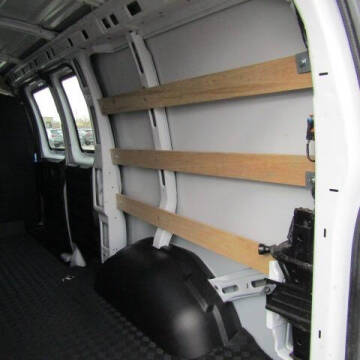 2023 GMC Savana 2500