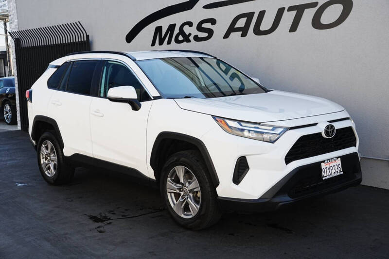 2022 Toyota RAV4 XLE