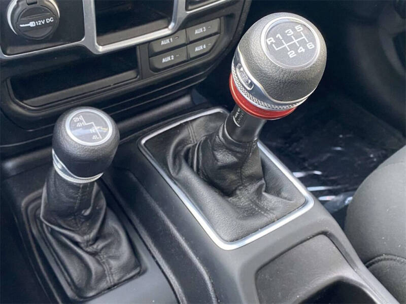 2021 Jeep Gladiator Sport