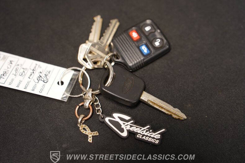 2003 Ford Mustang Mach 1 Premium