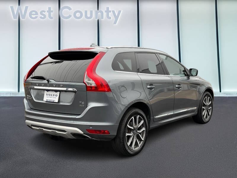 2017 Volvo XC60 T6 Dynamic