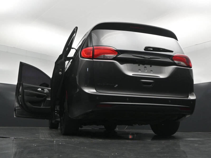 2019 Chrysler Pacifica Touring L Plus