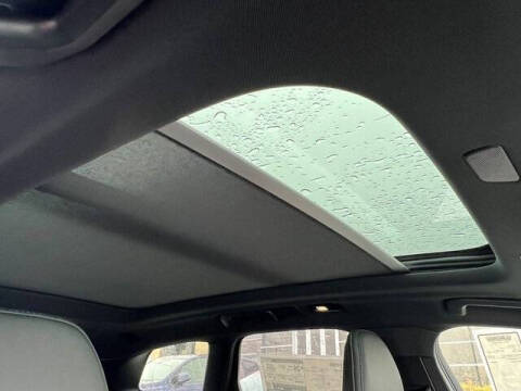 2026 Volvo XC60 B5 Ultra Black Edition