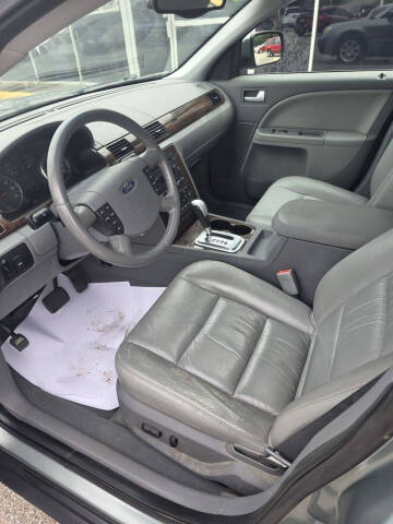 2005 Ford Five Hundred SEL