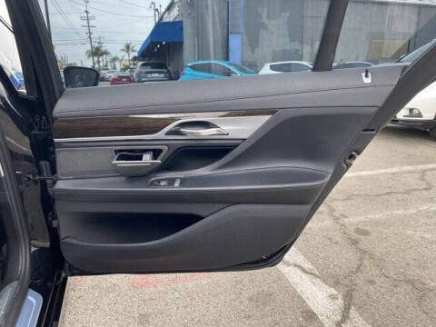 2019 BMW 7 Series 740i