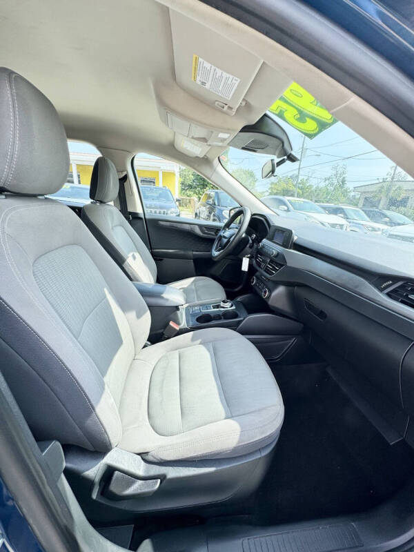 2020 Ford Escape S
