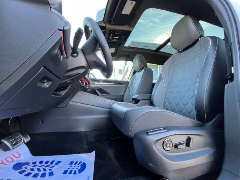 2025 Volkswagen Tiguan SEL R-Line 4Motion