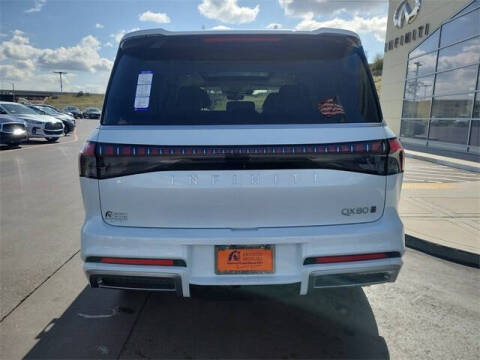 2025 Infiniti QX80 Sensory