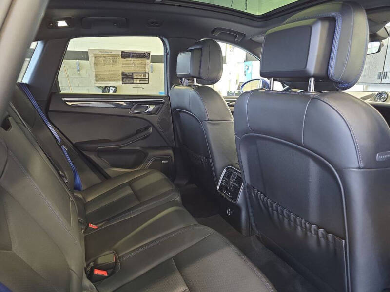 2023 Porsche Macan S