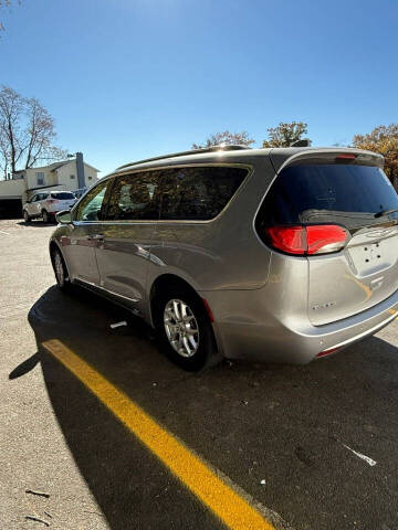 2020 Chrysler Pacifica Touring L