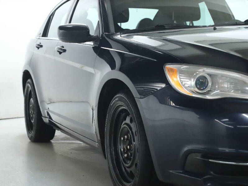 2014 Chrysler 200 LX