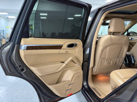 2012 Porsche Cayenne Tiptronic