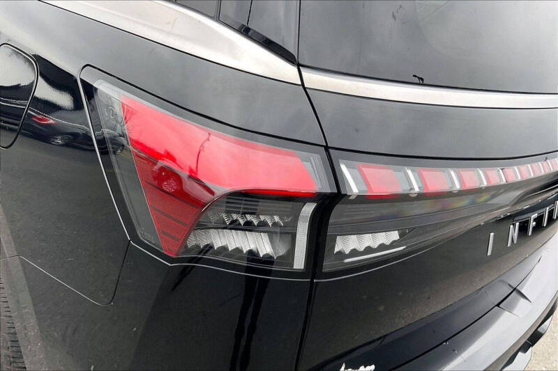 2025 Infiniti QX80 Sensory