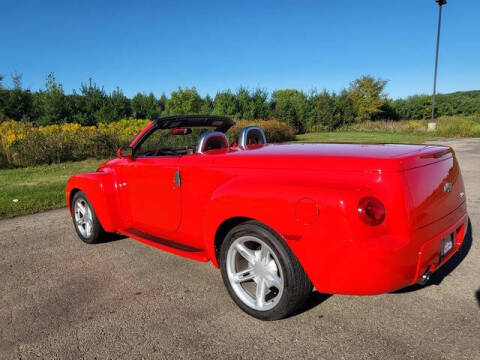 2004 Chevrolet SSR LS