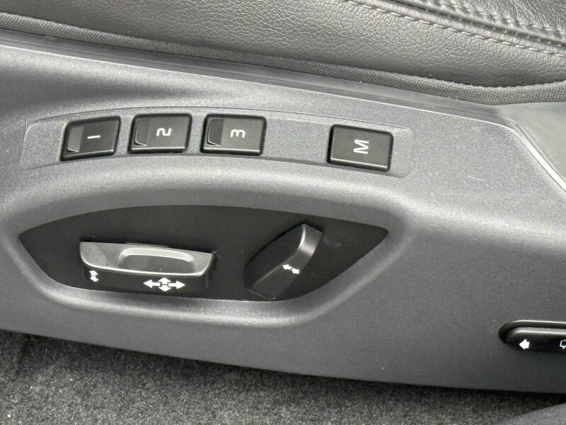 2016 Volvo XC60 T5 Platinum