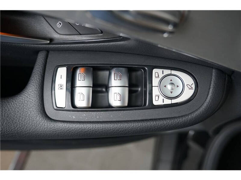 2020 Mercedes-Benz GLC GLC 300