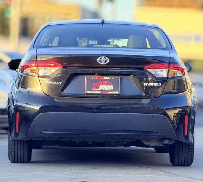 2022 Toyota Corolla Hybrid LE