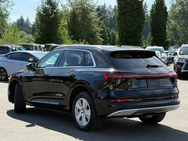 2019 Audi e-tron quattro Premium Plus