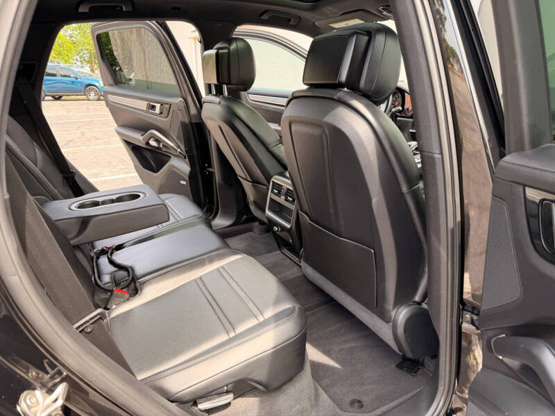 2019 Porsche Cayenne S