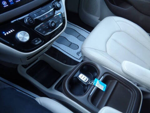 2020 Chrysler Pacifica Touring L