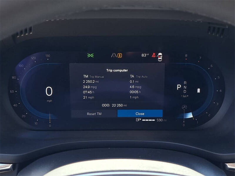 2023 Volvo XC60 B5 Plus Bright Theme