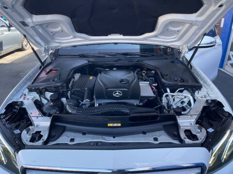 2019 Mercedes-Benz E-Class E 300