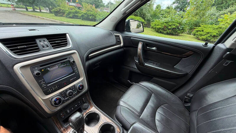 2013 GMC Acadia Denali