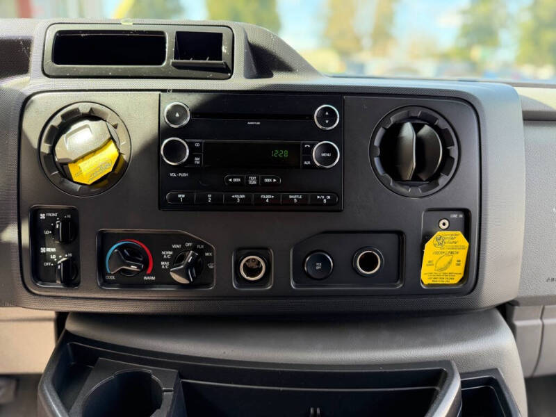 2010 Ford E-Series E-350 SD XL