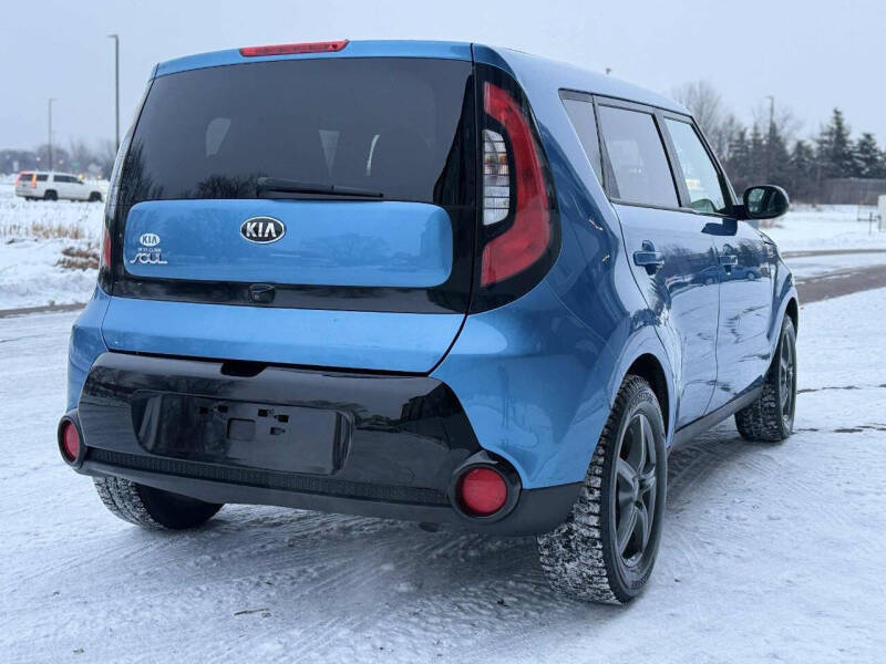 2016 Kia Soul +