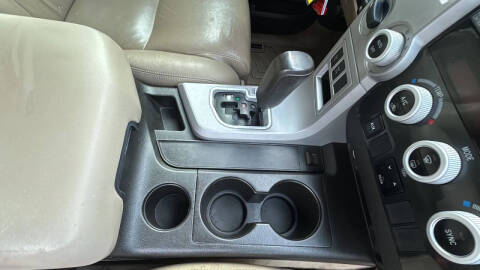 2008 Toyota Sequoia SR5