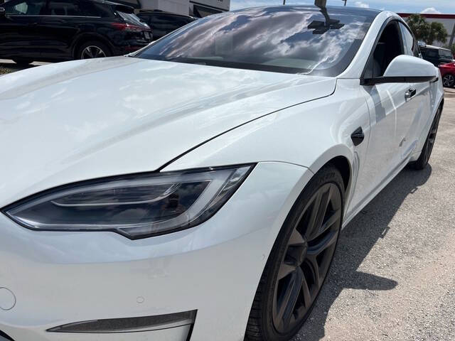 2022 Tesla Model S 27