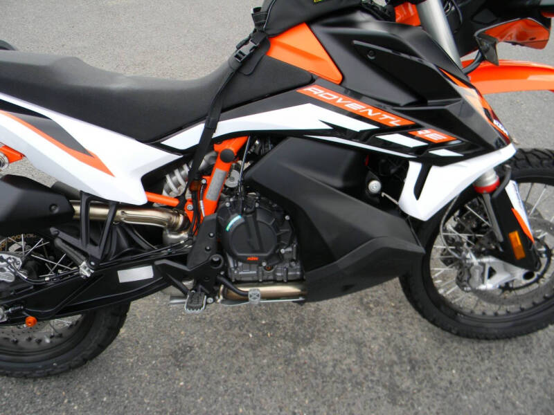 2022 KTM 890 Adventure R