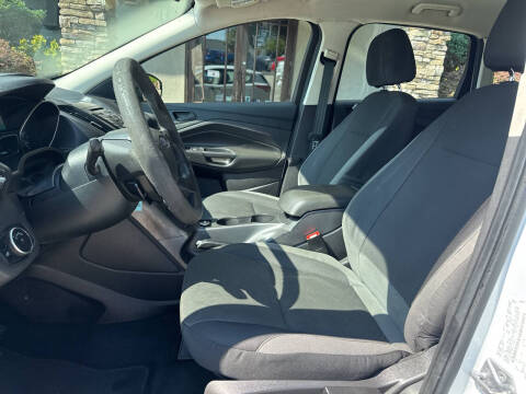2016 Ford Escape S
