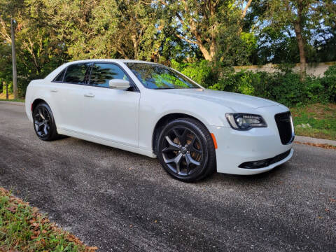 2021 Chrysler 300 for sale at DELRAY AUTO MALL in Delray Beach FL