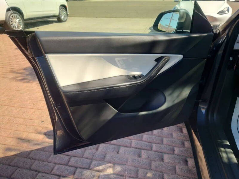 2020 Tesla Model Y Long Range