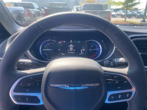 2025 Chrysler Pacifica Plug-In Hybrid