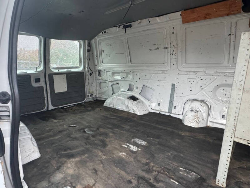 2006 Ford E-Series E-250