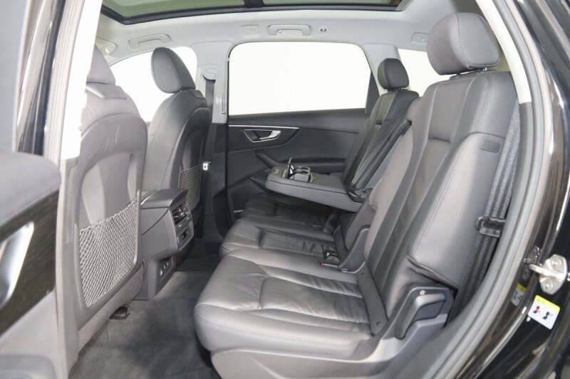 2022 Audi Q7 quattro Premium Plus 55 TFSI