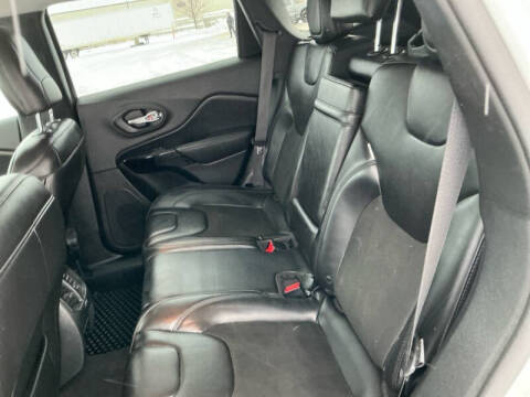 2019 Jeep Cherokee Altitude