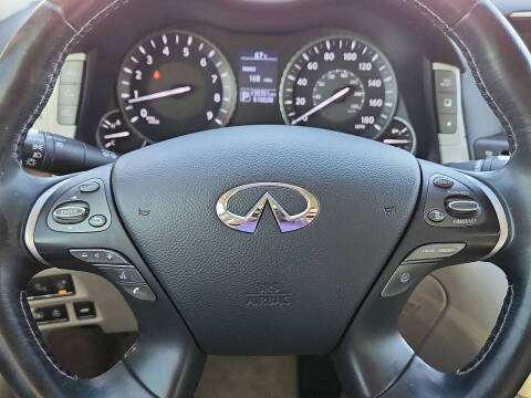 2017 Infiniti Q70L 3.7